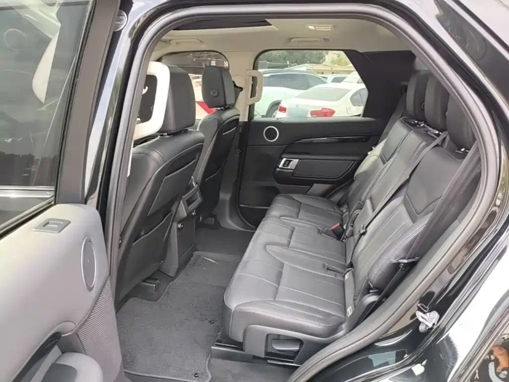 Land Rover Discovery — миниатюра 17