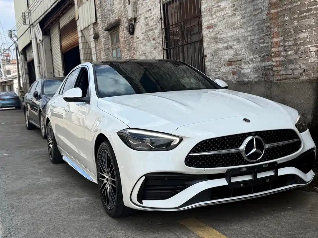 Mercedes-Benz C-Class — миниатюра 2
