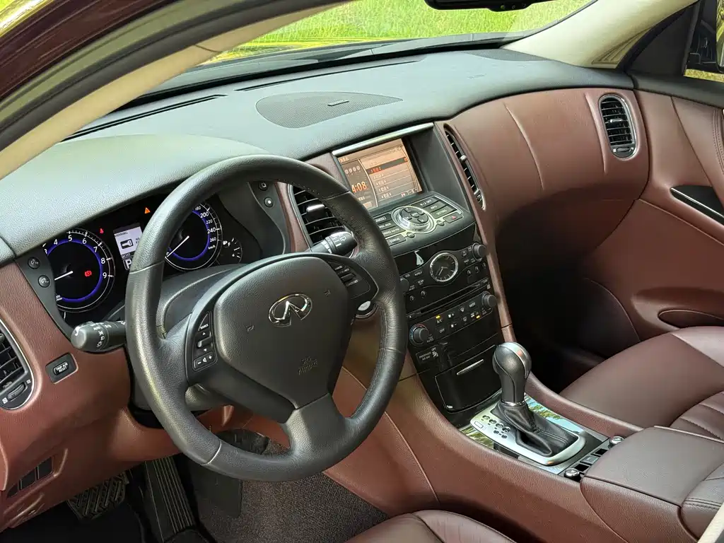 Infiniti QX50 (Import) — миниатюра 17