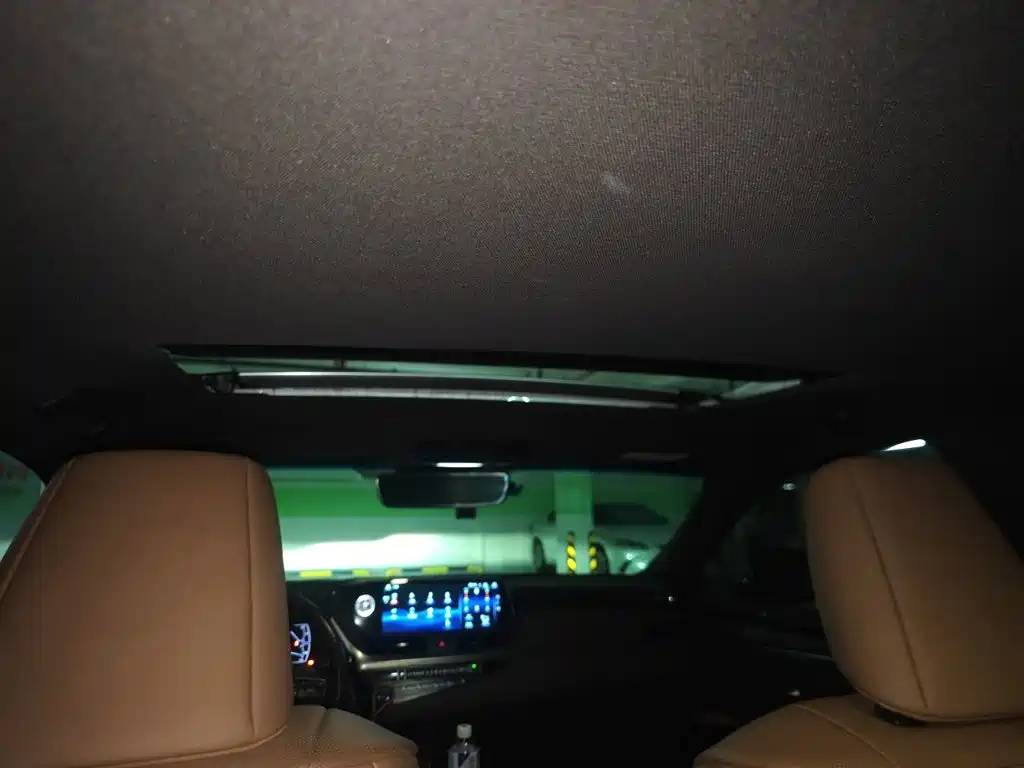 Lexus ES — миниатюра 9