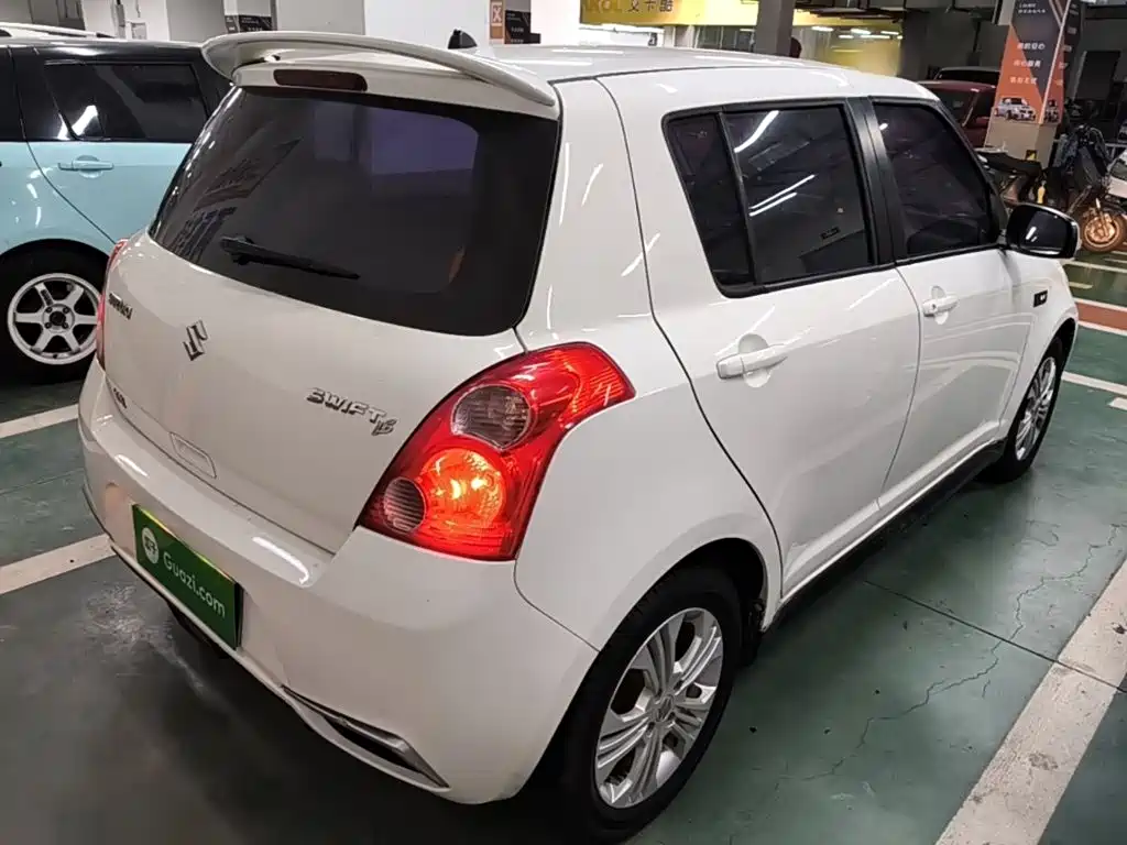 Suzuki Swift — миниатюра 7