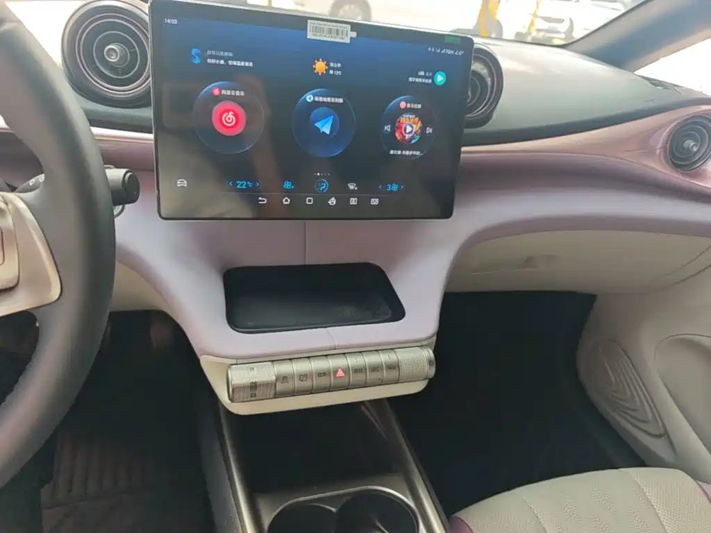 BYD Dolphin — миниатюра 9
