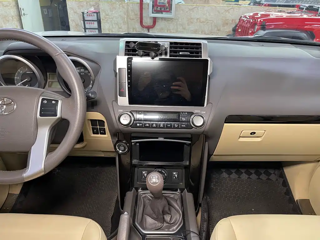 Toyota Prado — миниатюра 10