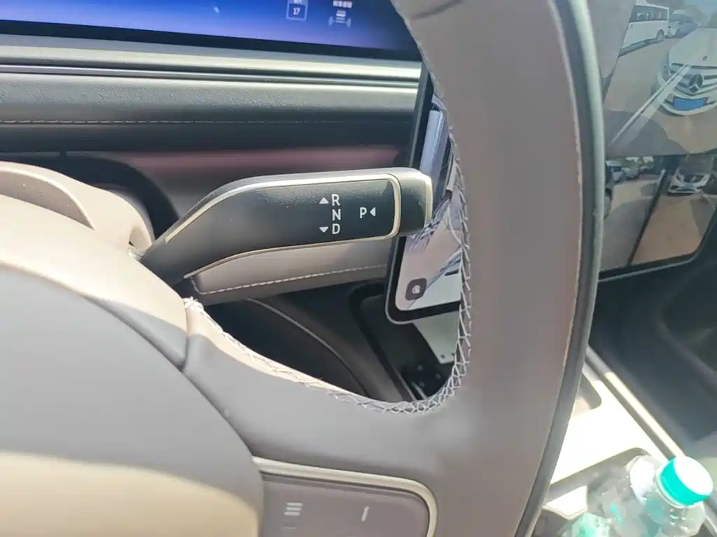 NIO ES8 — миниатюра 14
