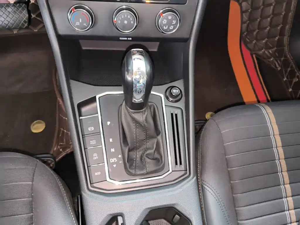 Volkswagen Lavida — миниатюра 14