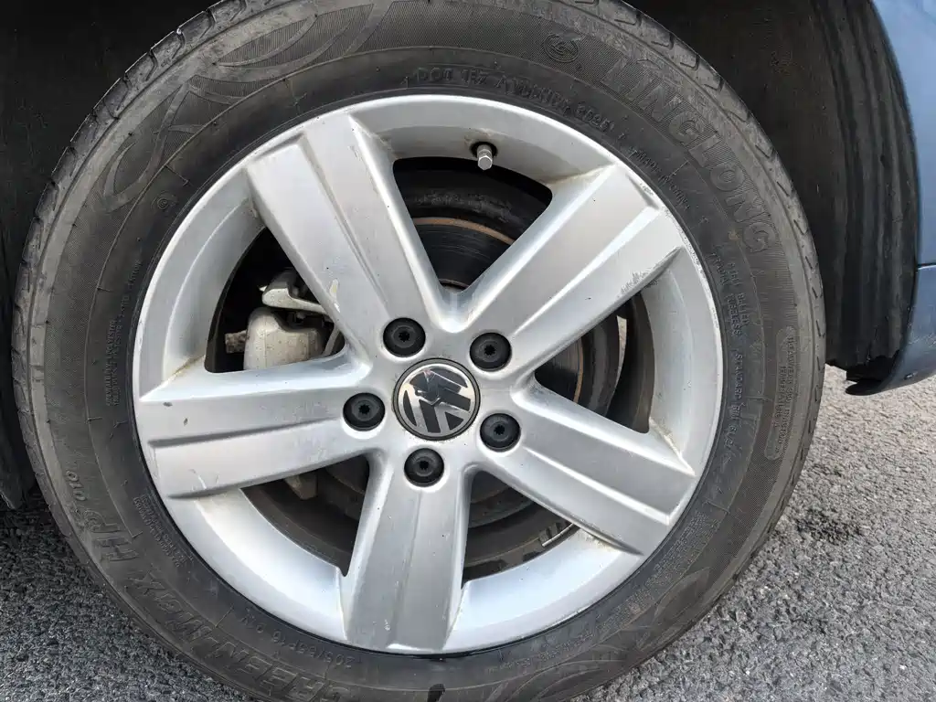 Volkswagen Touran — миниатюра 18