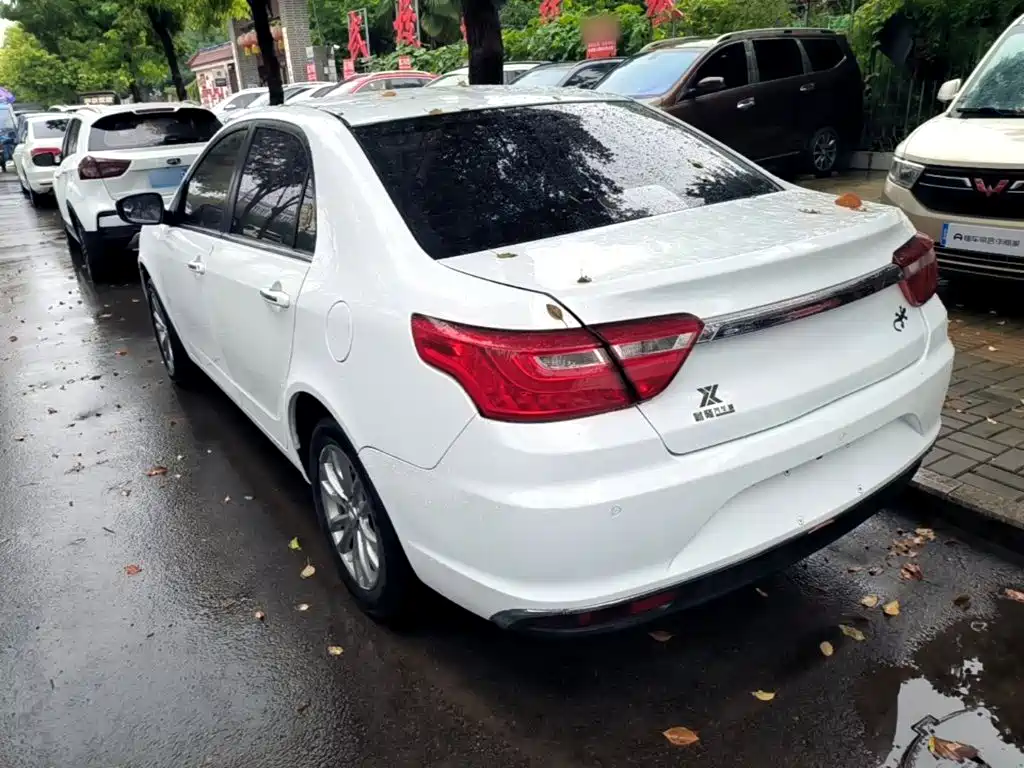 Geely Vision — миниатюра 5