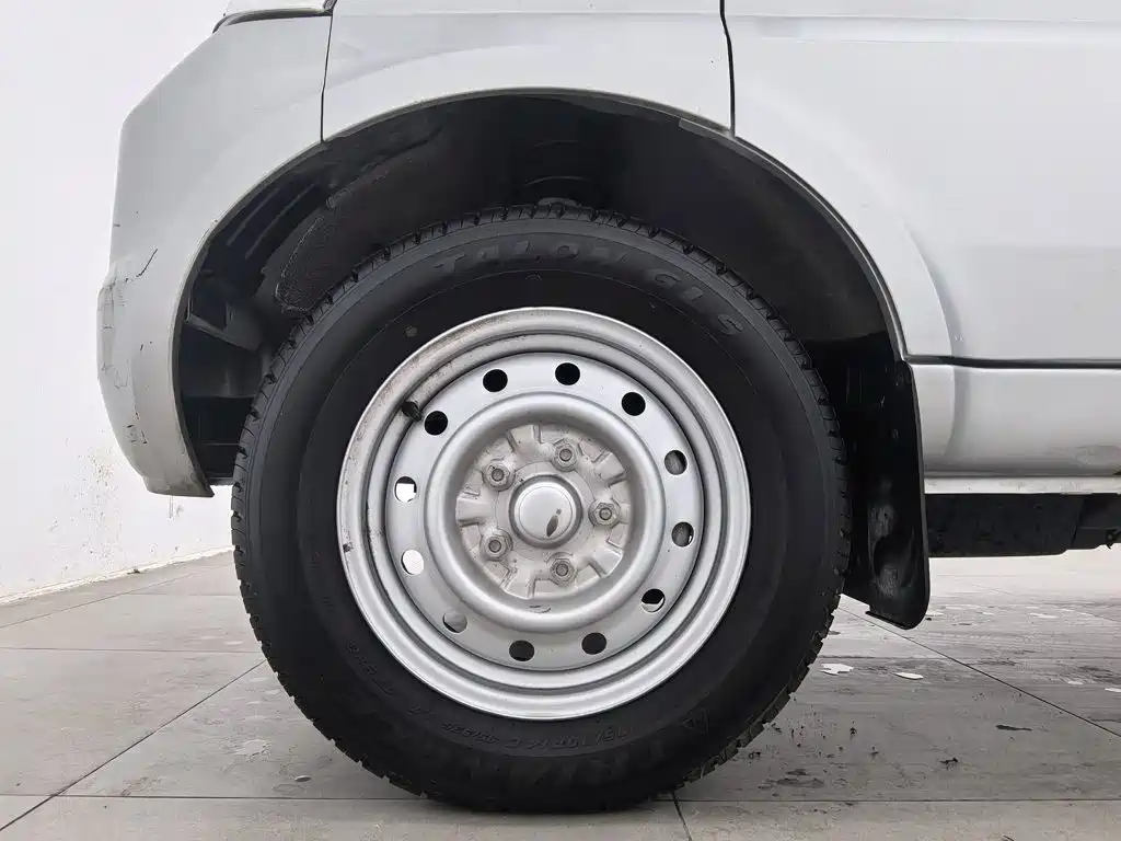 Wuling Rongguang — миниатюра 17