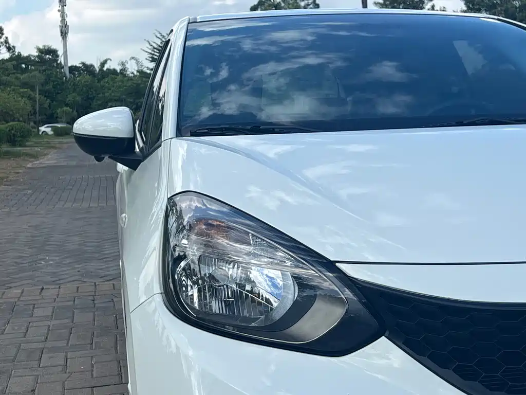 Honda Fit — миниатюра 6