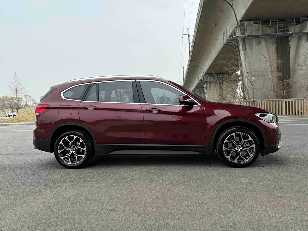 BMW X1 2022 sDrive25Li Lead