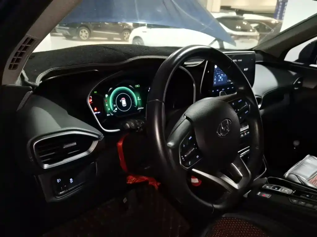 Hyundai Santa Fe — миниатюра 10