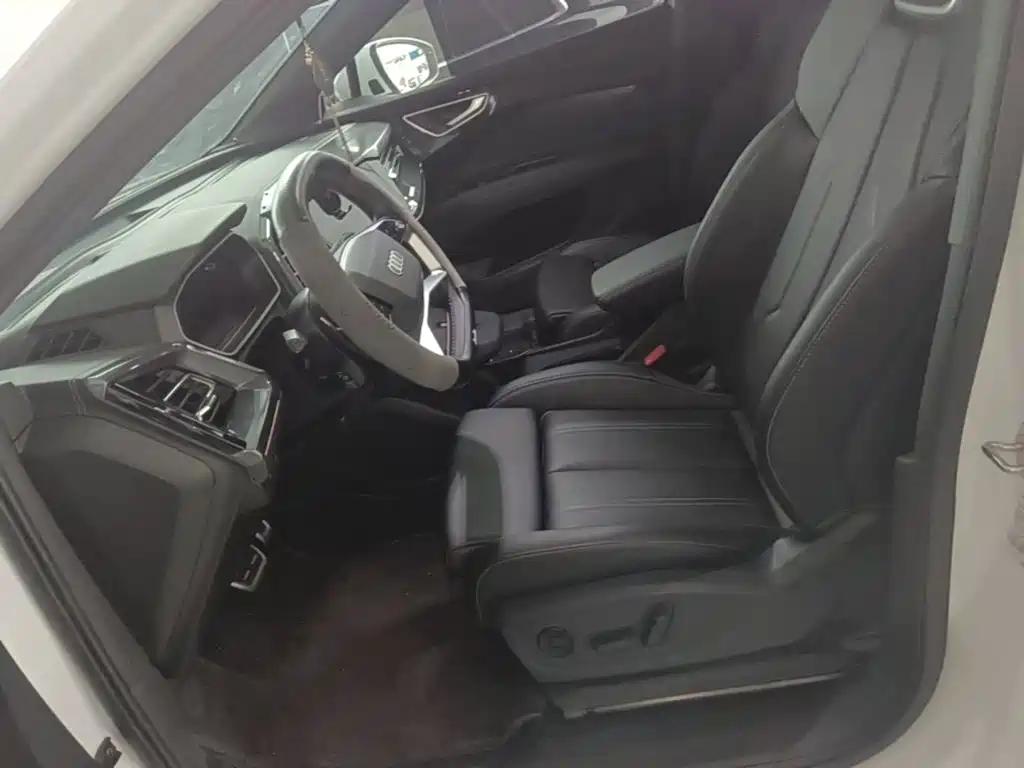 Audi Q4 e-tron — миниатюра 15