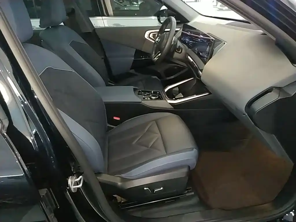 BMW X3 — миниатюра 25