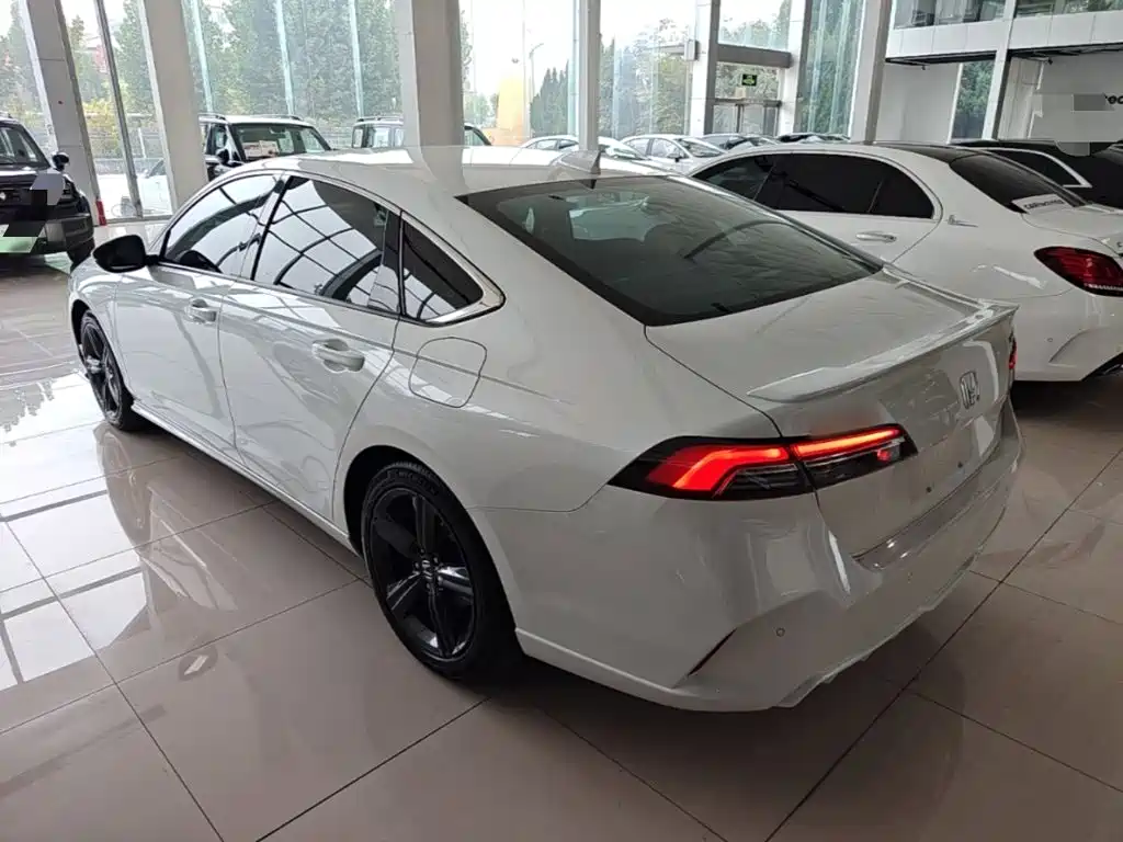 Honda Inspire — миниатюра 5
