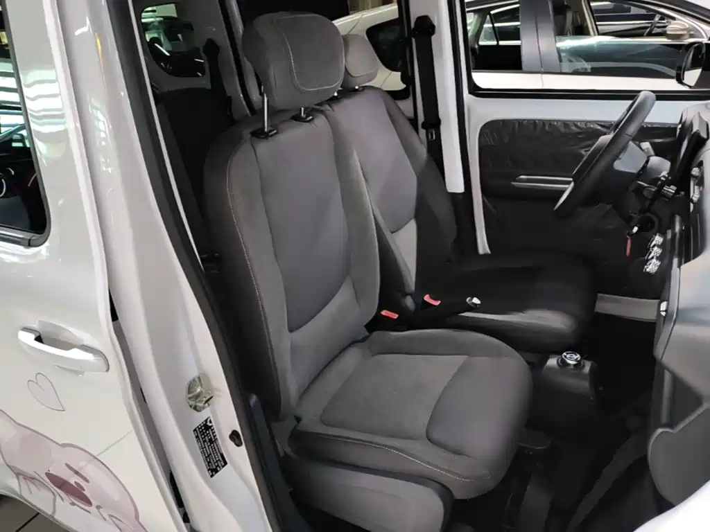 Wuling Zhiguang EV — миниатюра 20