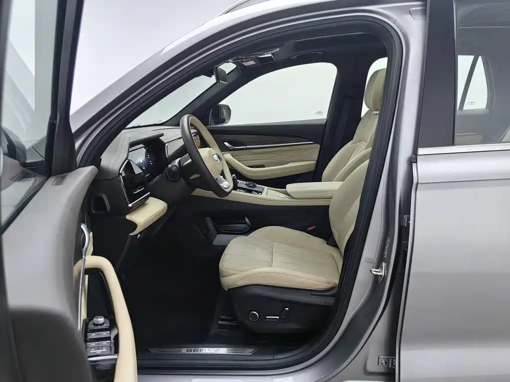 Geely Xingyue L — миниатюра 10