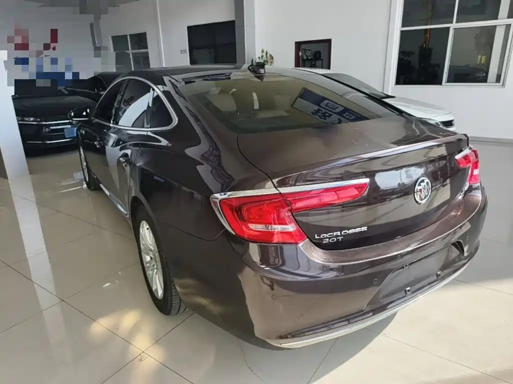Buick LaCrosse — миниатюра 5