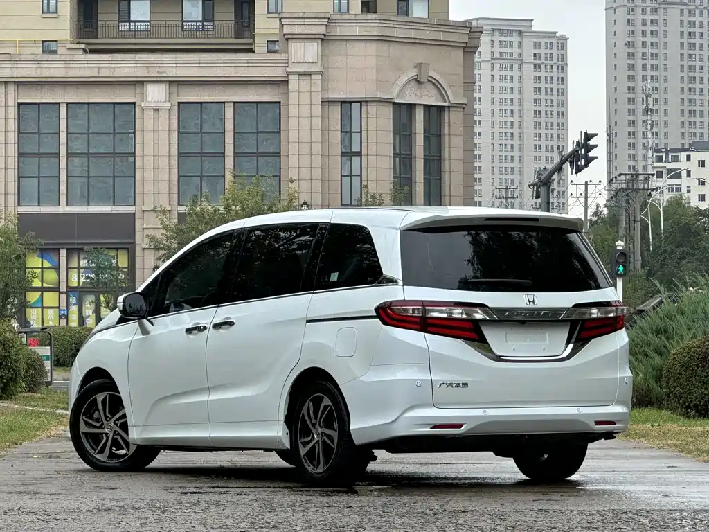 Honda Odyssey — миниатюра 5