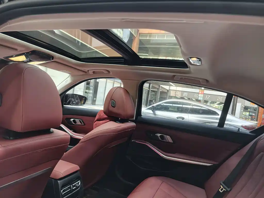 BMW 3 Series — миниатюра 10