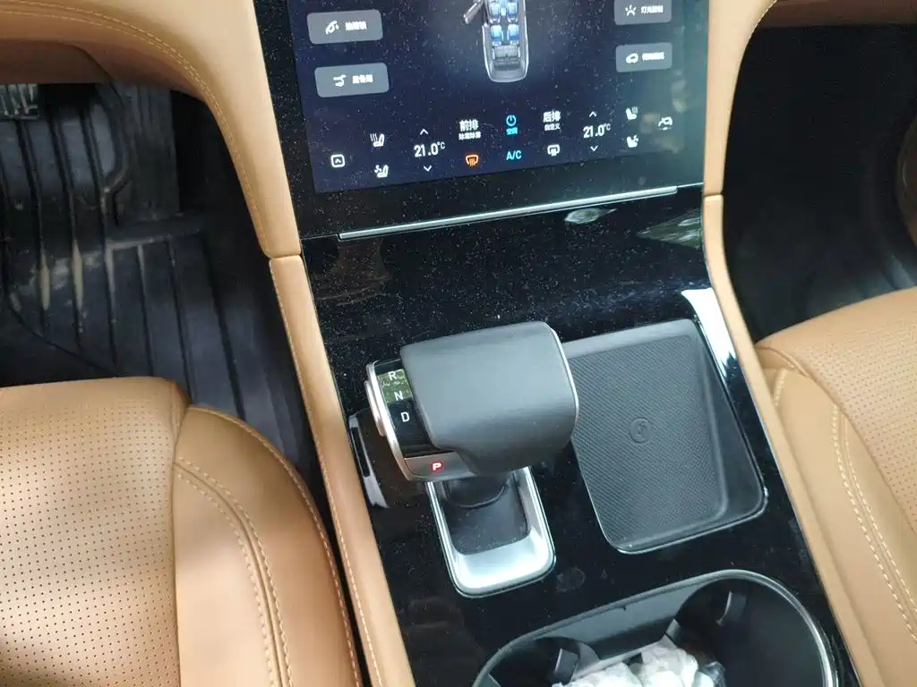 Li Auto Li ONE — миниатюра 10