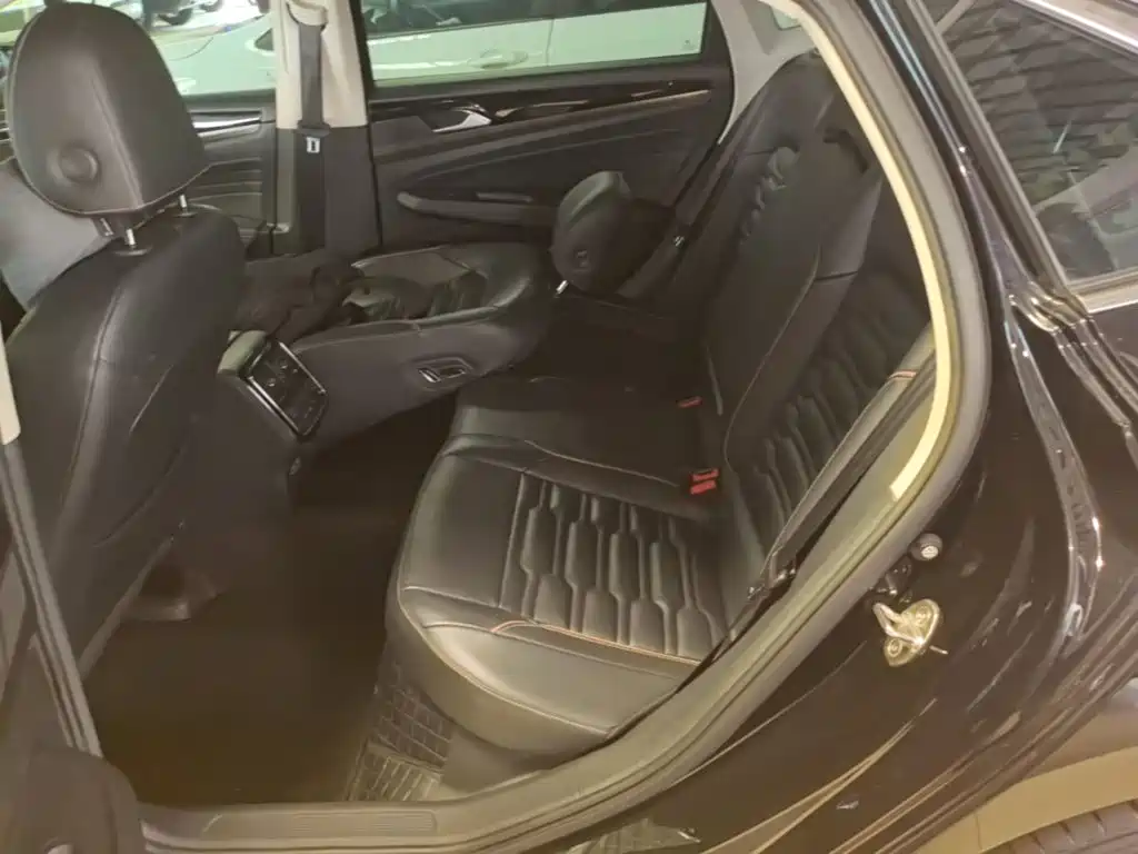 Volkswagen Passat — миниатюра 17