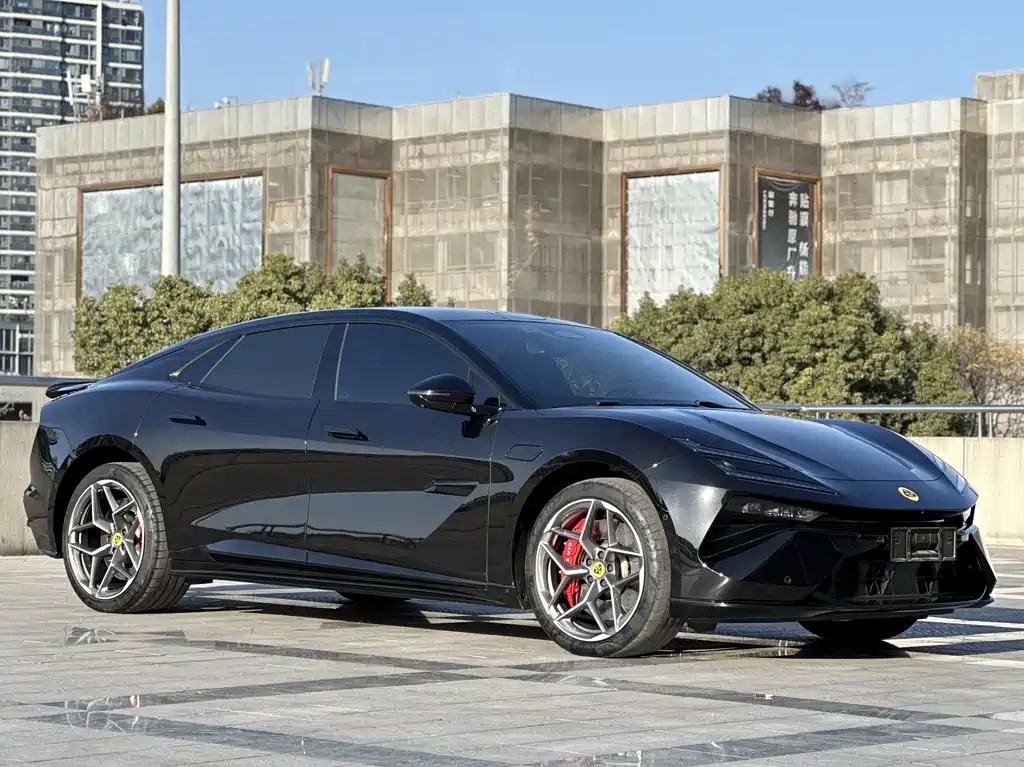 LOTUS SPORTS CAR EMEYA FLOWERS