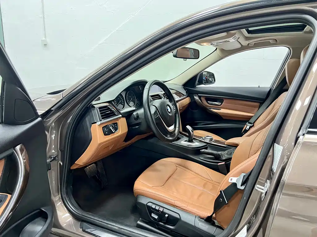 BMW 3 Series — миниатюра 7