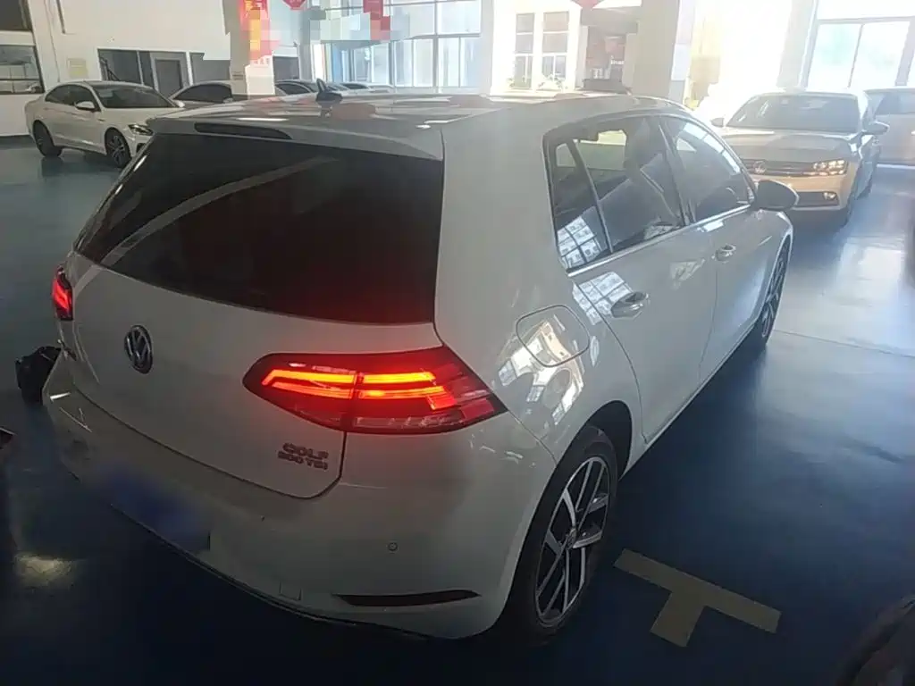 Volkswagen Golf — миниатюра 7