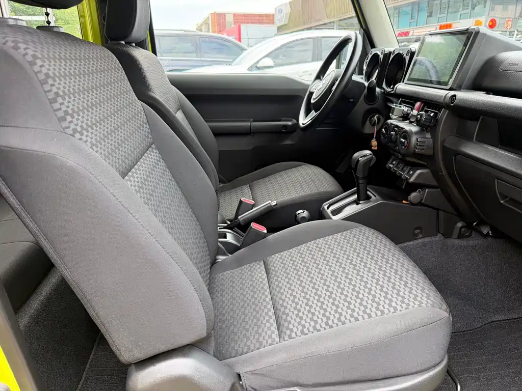 Suzuki Jimny — миниатюра 13