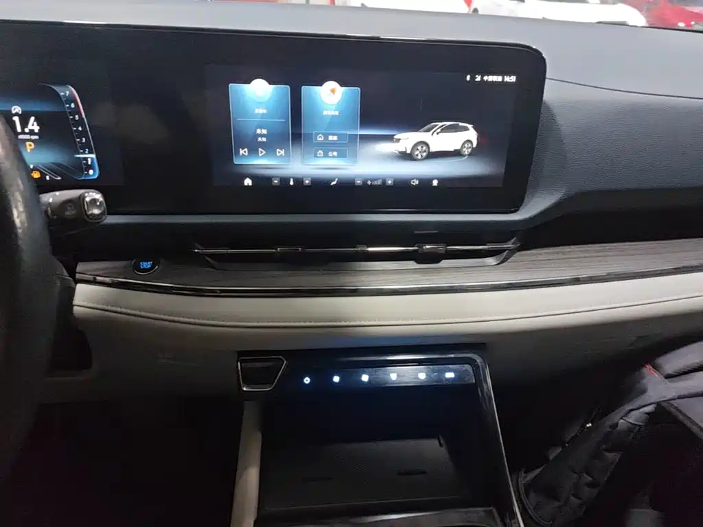 Ford Equator Sport — миниатюра 13