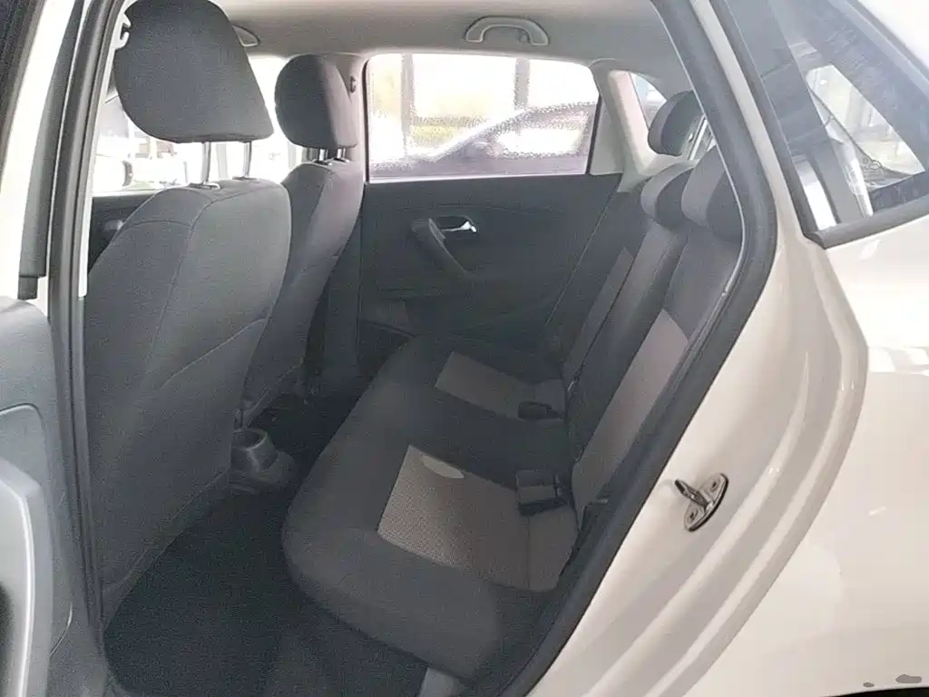 Volkswagen Polo — миниатюра 17