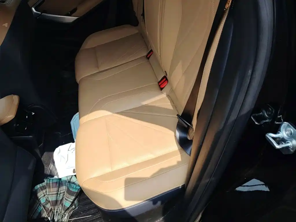 Geely Boyue L — миниатюра 17
