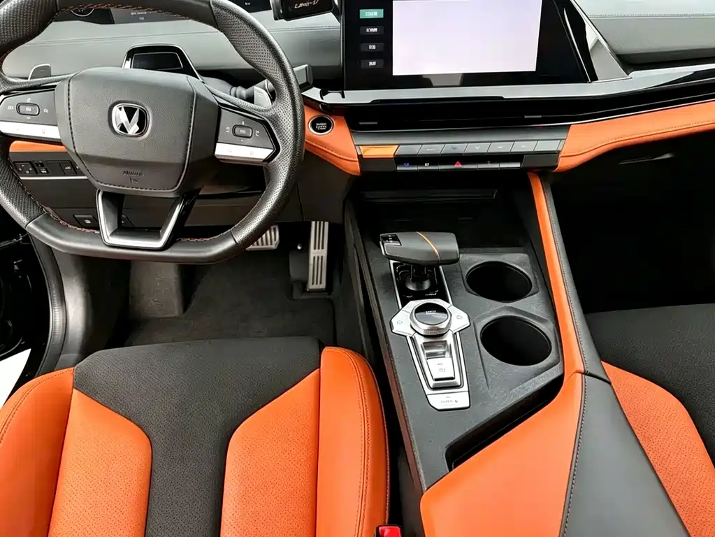 Changan UNI-V — миниатюра 5