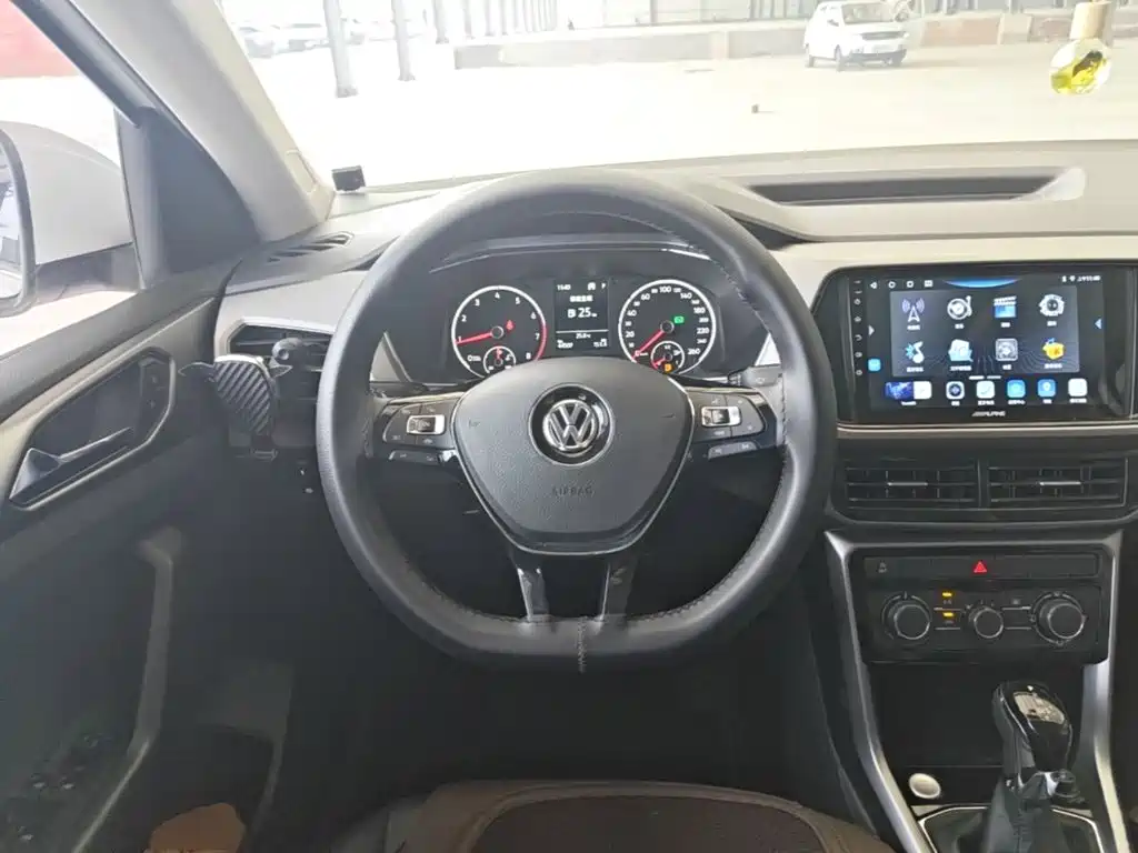 Volkswagen T-Cross — миниатюра 11