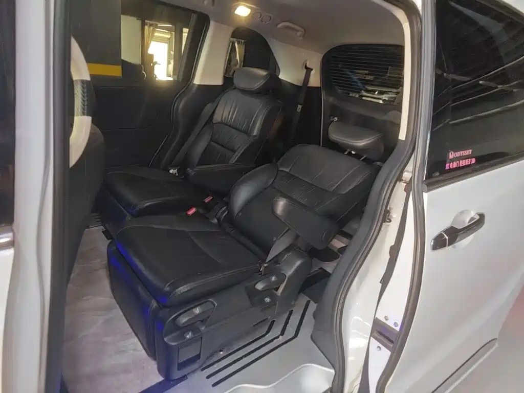 Honda Odyssey — миниатюра 17