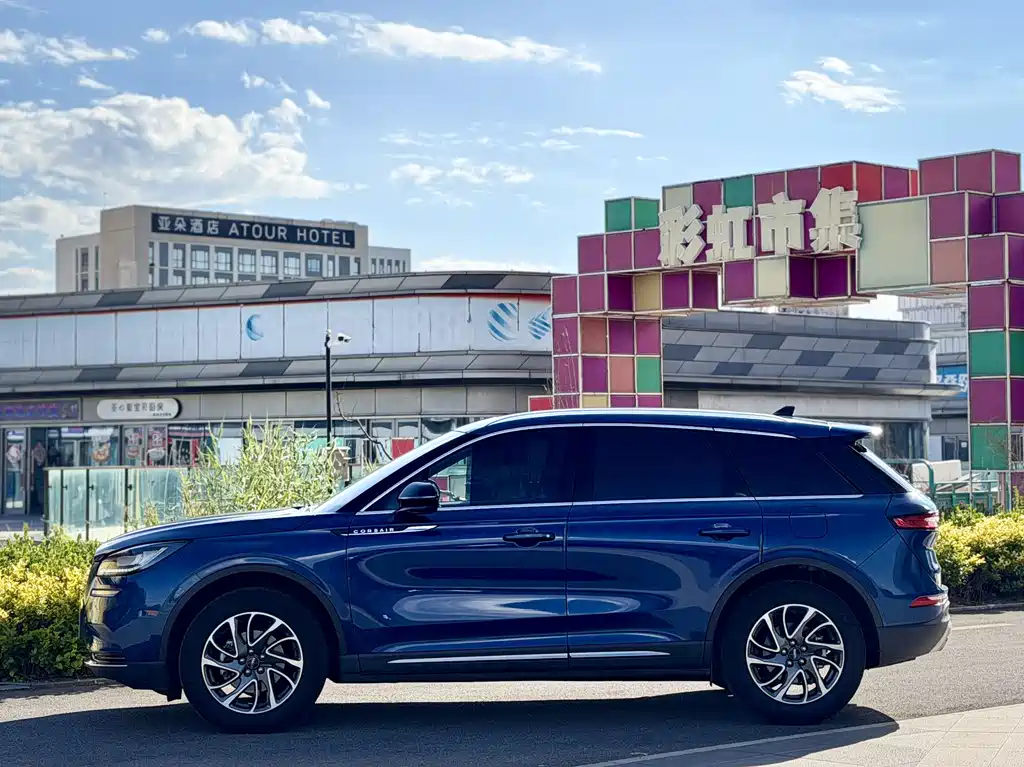 Lincoln Corsair 2022 2.0T Premium
