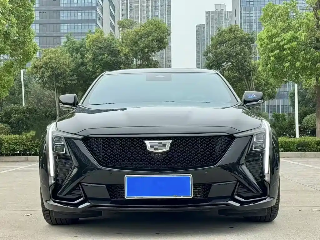 Cadillac CT5 — миниатюра 2