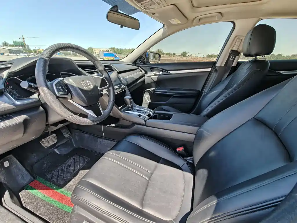 Honda Civic 2016 220TURBO CVT Luxury
