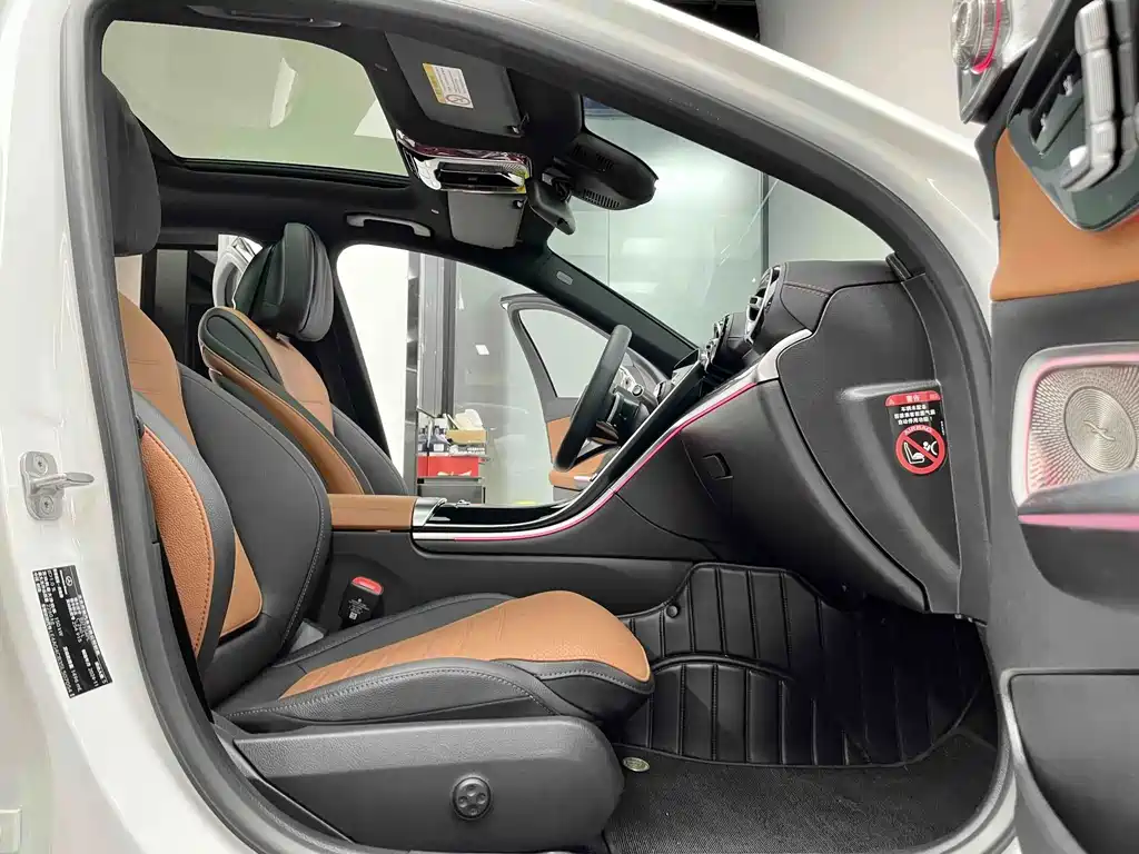 Mercedes-Benz C-Class — миниатюра 5