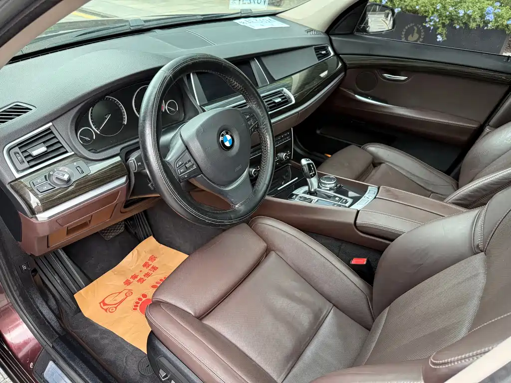 BMW 5 Series GT — миниатюра 7