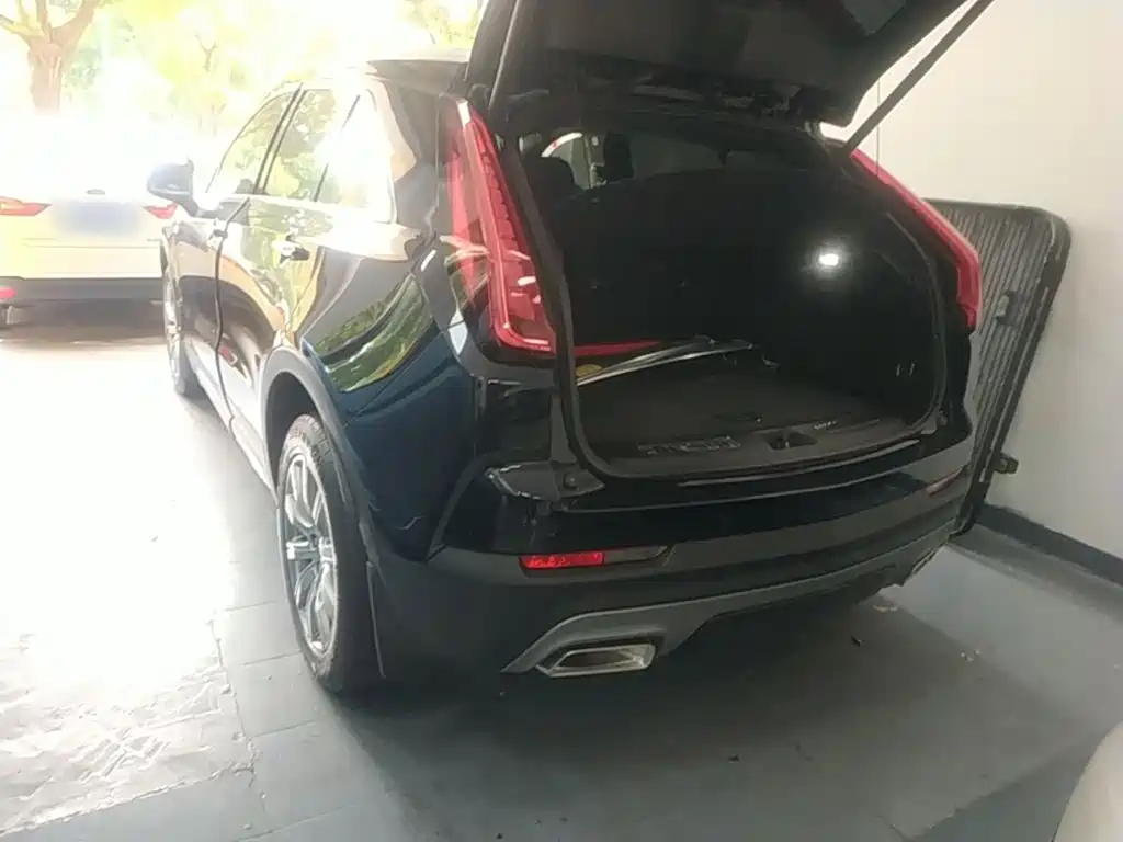 Cadillac XT4 — миниатюра 5