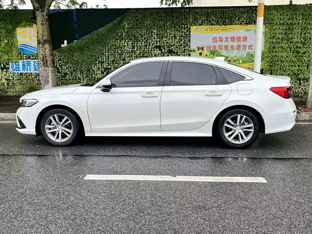 Honda Civic 2023 240TURBO CVT