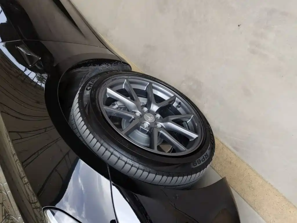 Tesla Model 3 — миниатюра 23