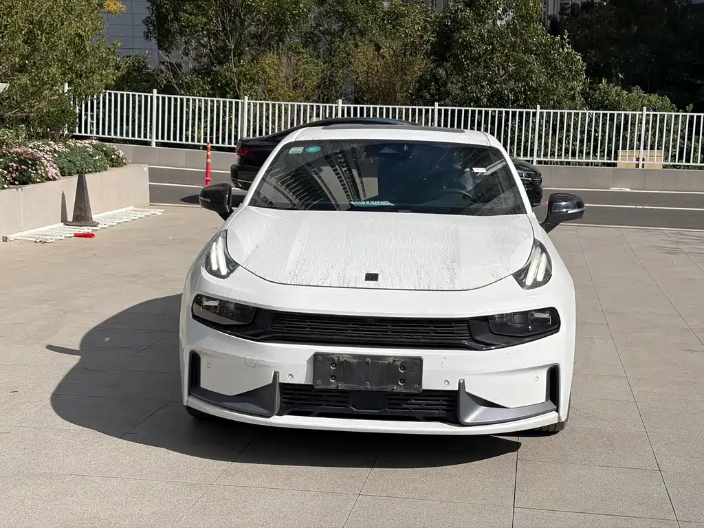 Lynk & Co 03 — миниатюра 2