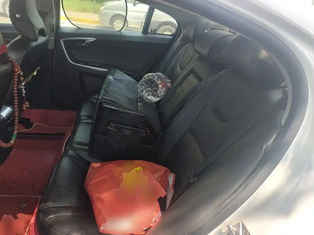 Volvo S60 — миниатюра 14