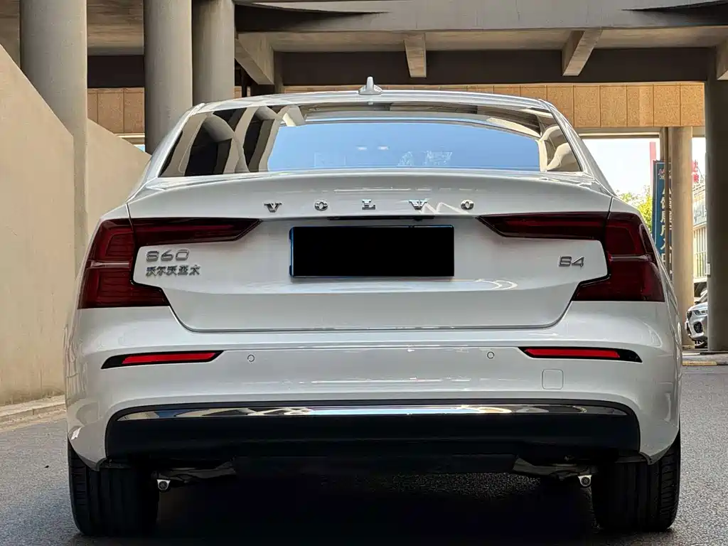 Volvo S60 — миниатюра 4