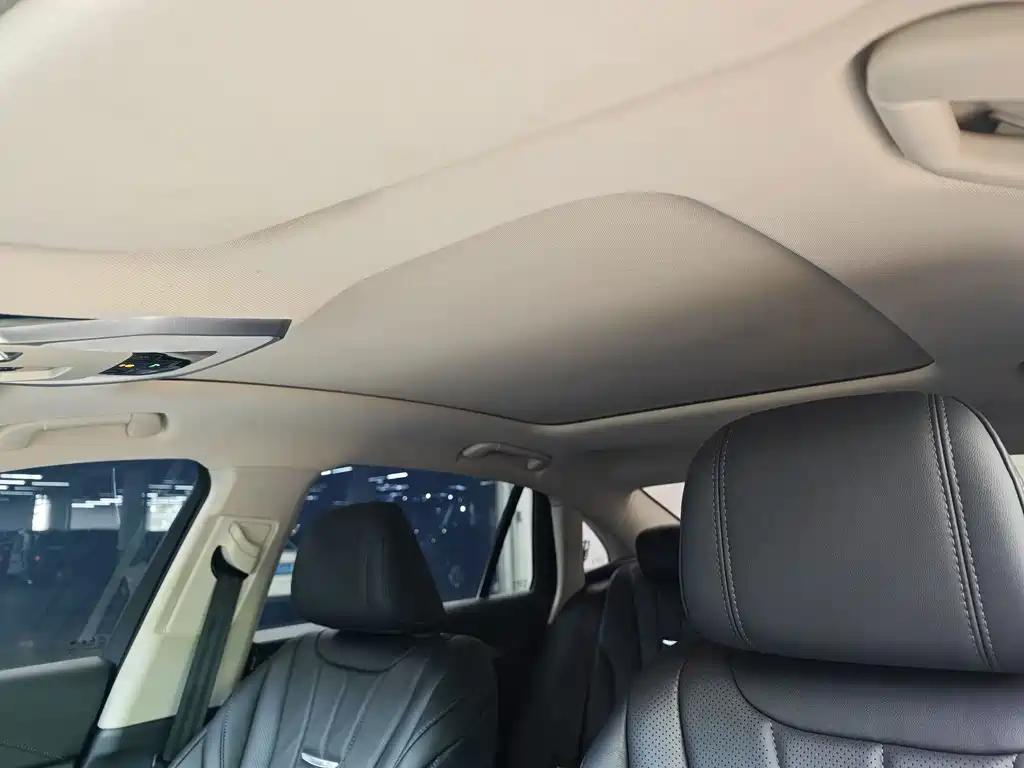 Hongqi Hongqi H5 — миниатюра 10