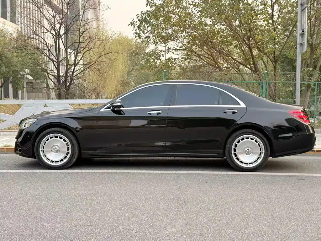 Mercedes-Benz S-Class — миниатюра 6