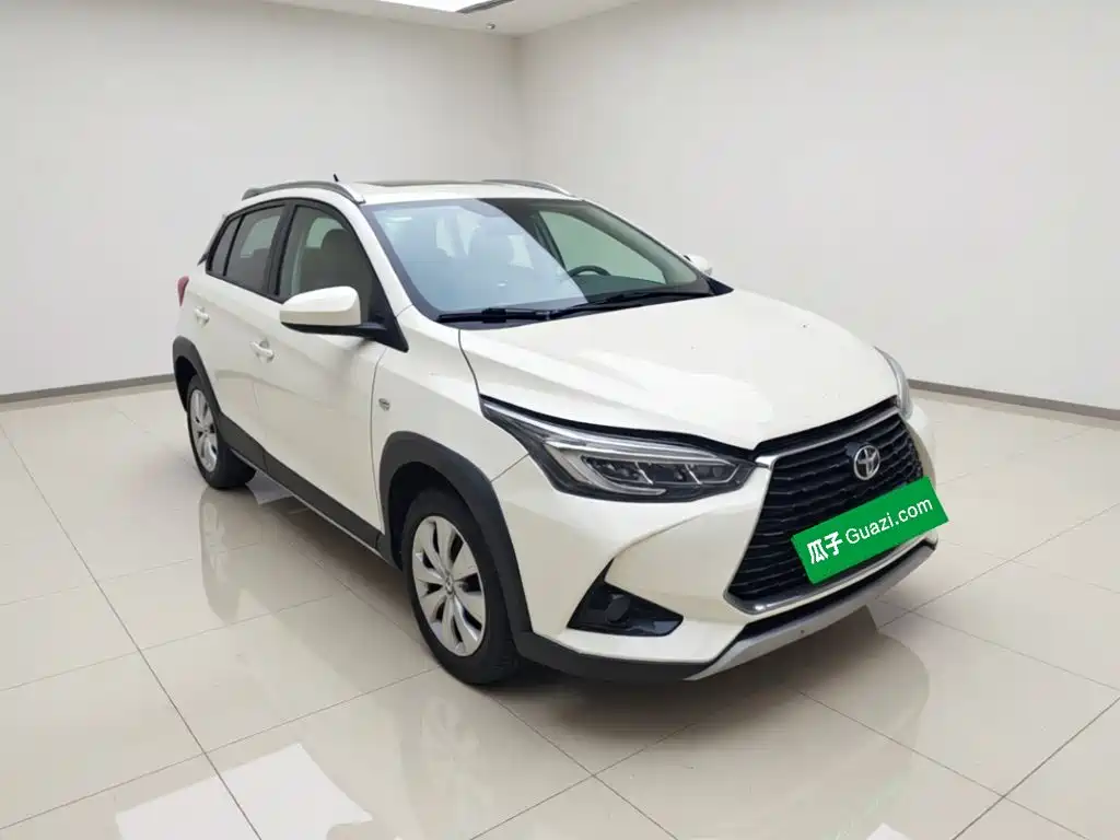 Toyota Yaris L — миниатюра 3