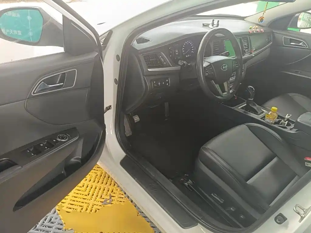 Hyundai Mistra — миниатюра 16